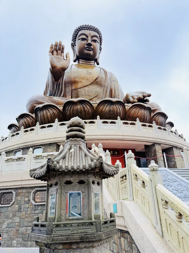 Climbing 268 Steps to Hong Kong's Tian Tan Buddha